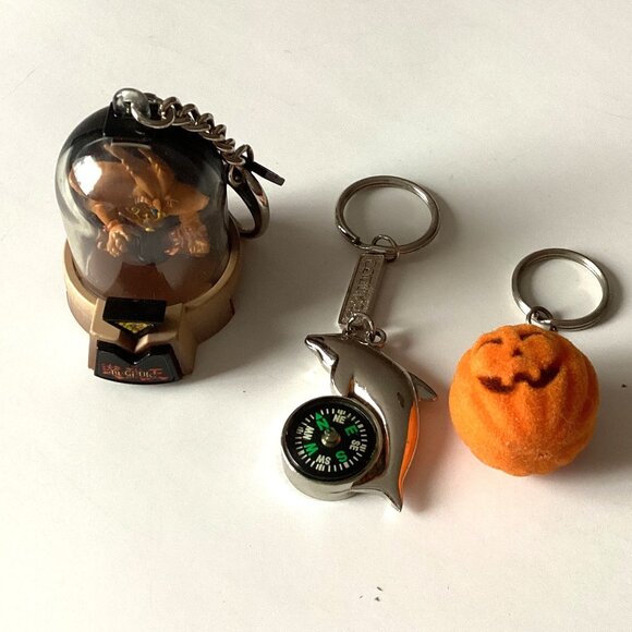 3 Random Key Chains Pumpkin Fish 1996 Yu-Gi-Oh Exodia Keychain - Picture 1 of 8